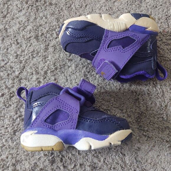 Nike Diamond Turf 2 (TD) Toddler/Infant Sneakers Sz 2C 407913 500 Purple Gold - Picture 3 of 7